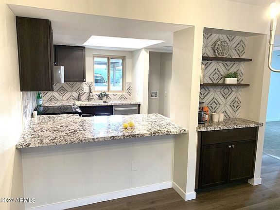 4th image of 10828 N BILTMORE Drive #121