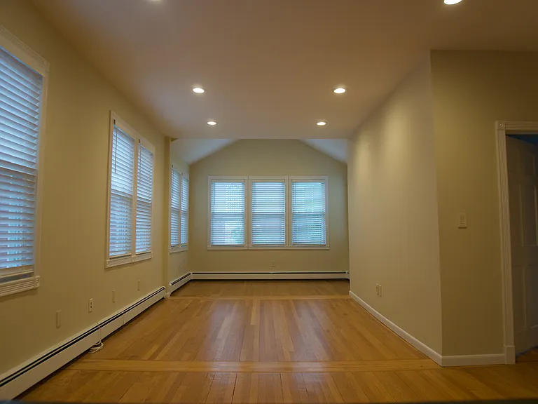 24 Forest Ave #24U — Photo 2