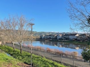 1589 Parkway Dr #1589, Rohnert Park, CA 94928