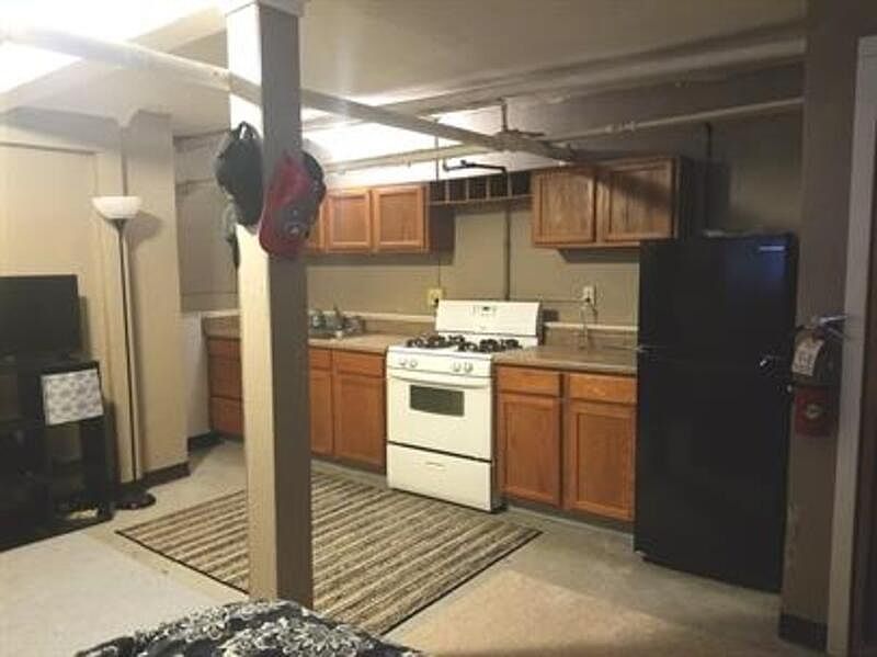 518 North Van Buren St 6 Apartment Rentals Iowa City, IA Zillow