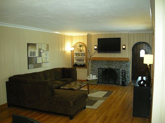 2nd image of 1144 20th Ave