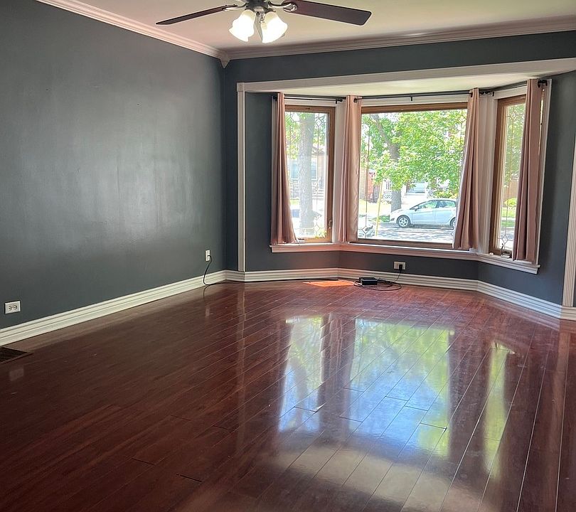 2nd image of 7201 S Spaulding Ave