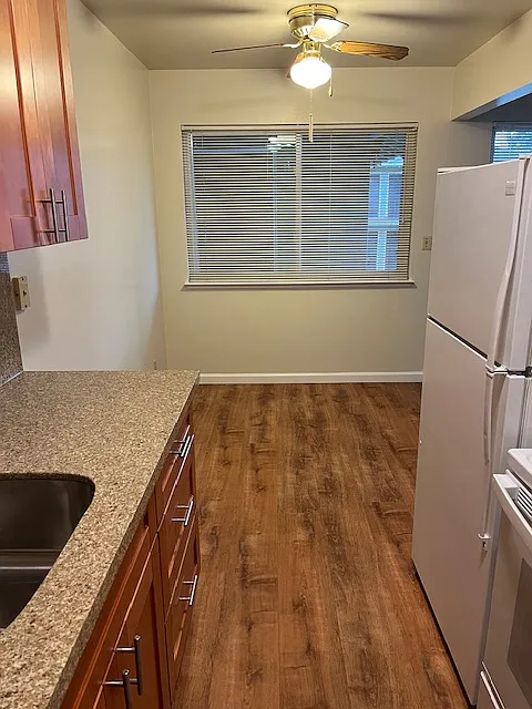1 bed, 685 sqft, $2,395 — Photo 3