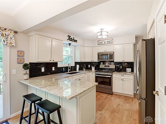 5th image of 529 Oregano Dr