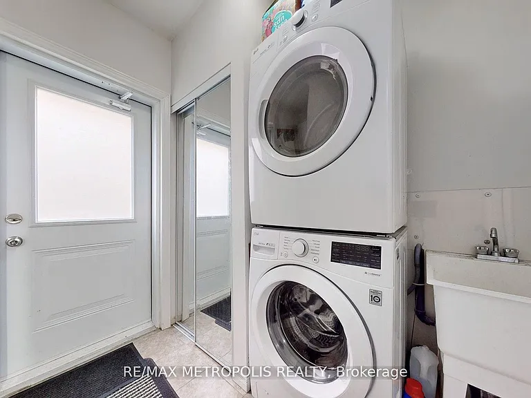 1505 Pennel Dr #UPPER — Photo 23