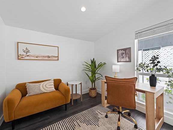 5th image of 711 Chestnut Ave #709