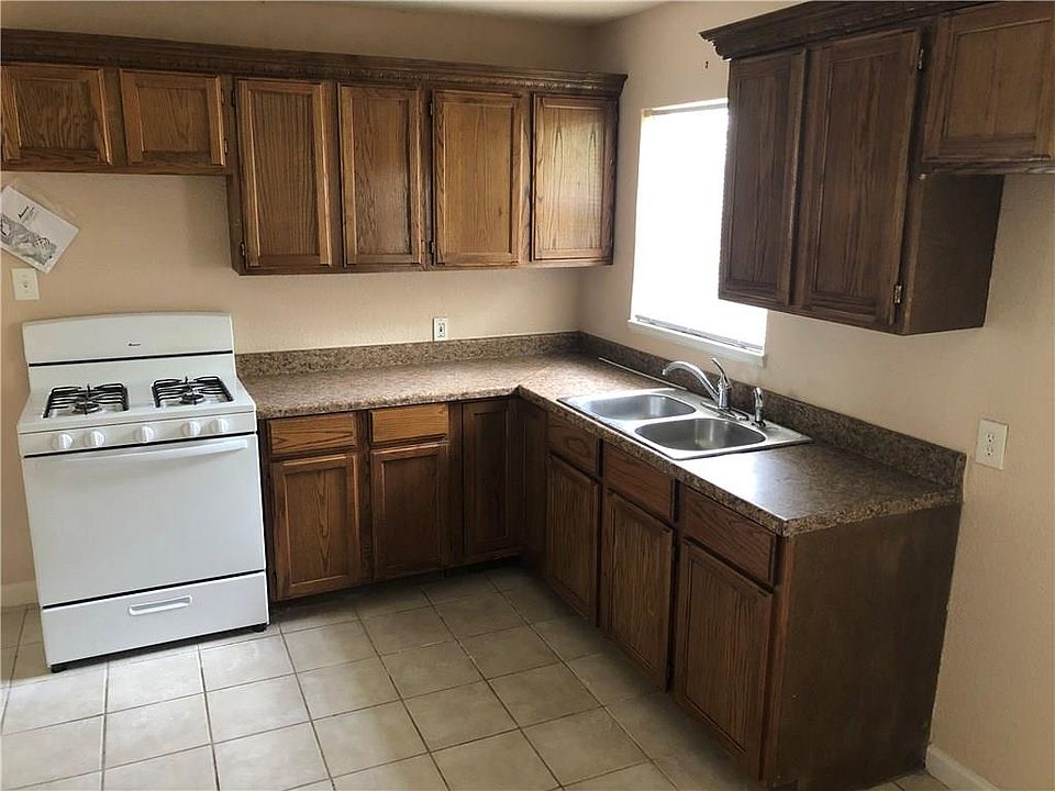 1st image of 1114 W Tucker Blvd