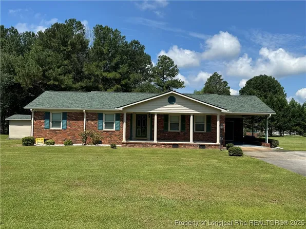1426 Red Springs Rd, Raeford, NC 28376