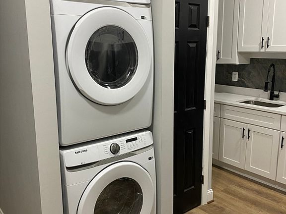 2nd image of 2326 McCulloh St #F