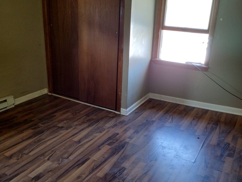 2nd image of 1406 Sunset Ave