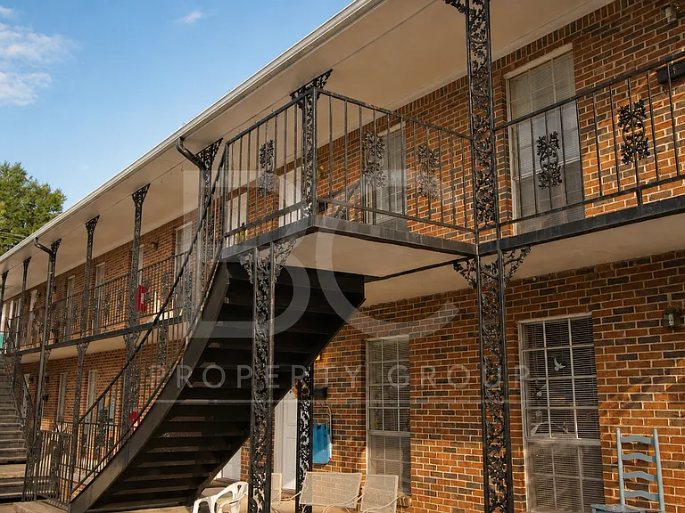 Green Valley Hoover Apartments — Photo 14