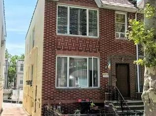 81 Bay 7th St, Brooklyn, NY 11228