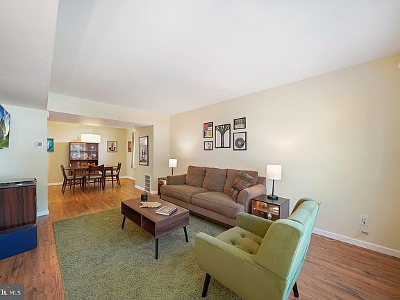 3rd image of 1314 Spellman Dr