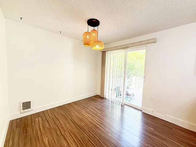 2695 McKinley Pl SE — Photo 10