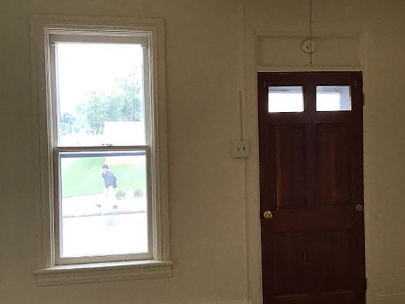 5th image of 248 E McKinley St