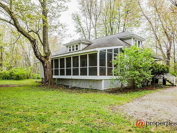 Beautiful property with space for pool/garage etc.