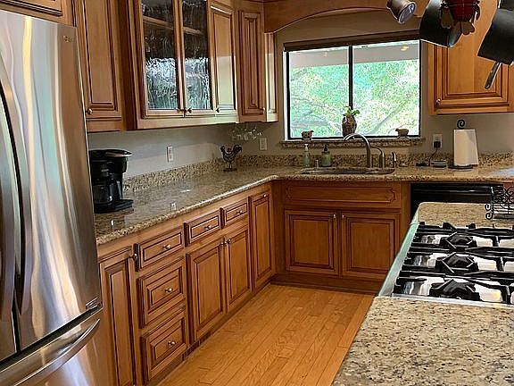 3rd image of 1300 Deerwood Pl