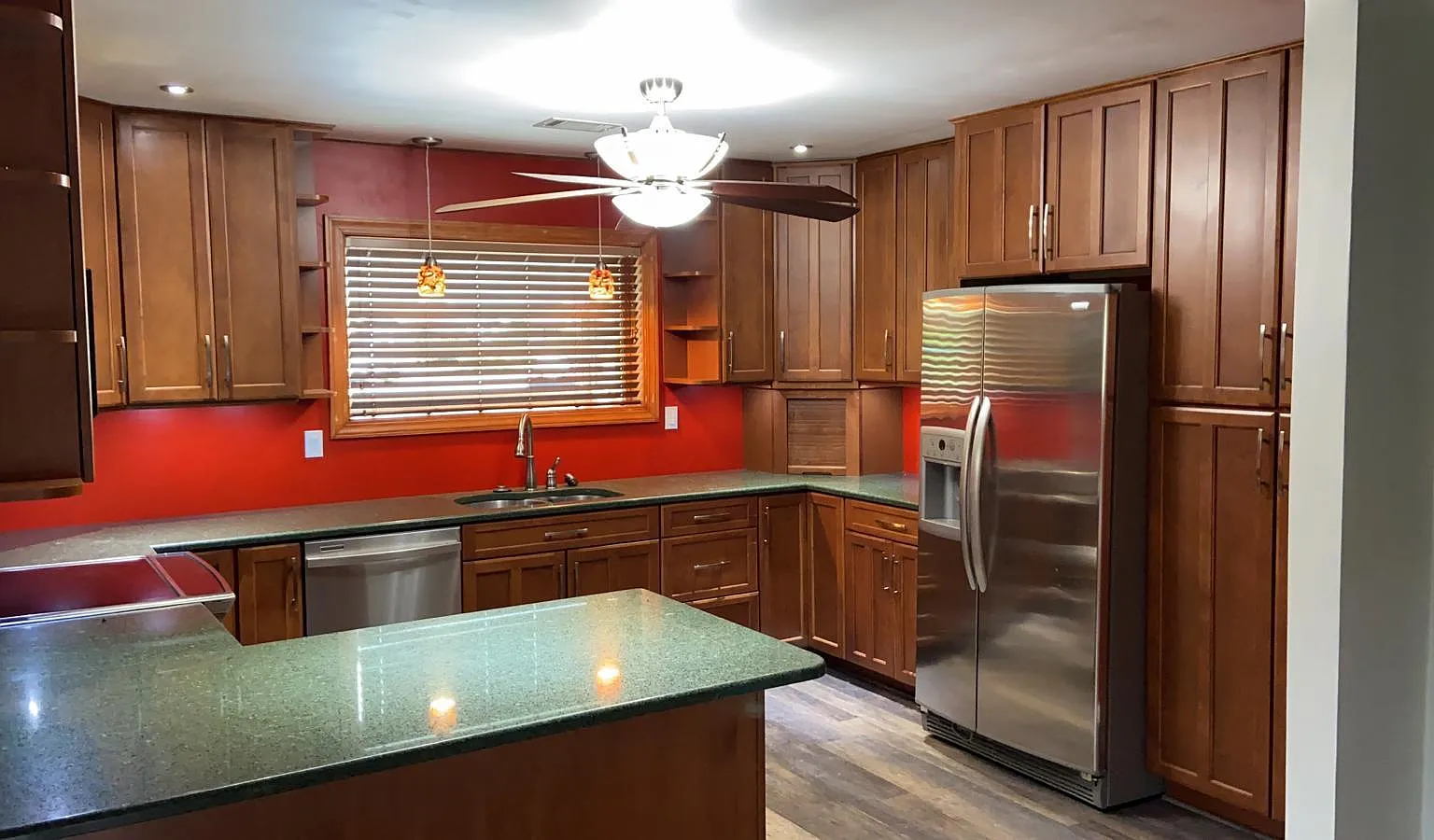 500 Cambertree Way — Photo 2