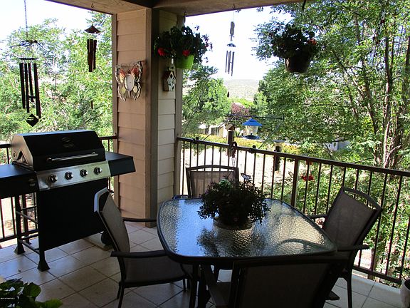5th image of 1975 Blooming Hills Dr Unit 220
