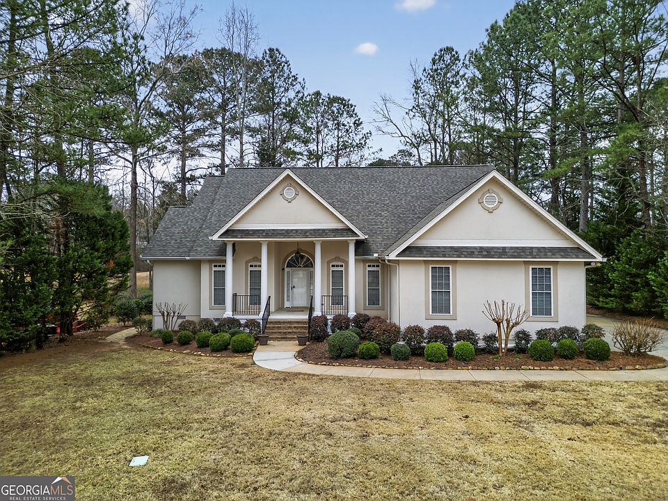 1st image of 156 Cambridge Way