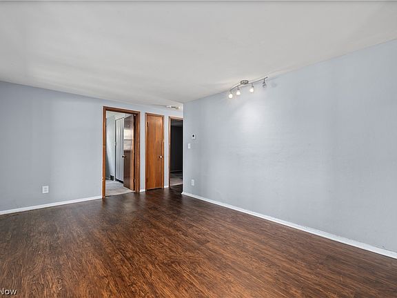 3rd image of 2886 Grant St