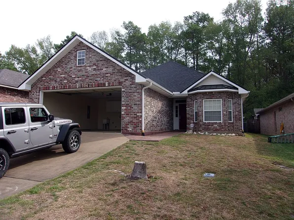 145 Lakeland Dr, Pineville, LA 71360