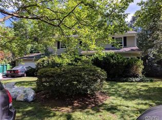 4 Fenton St, Melville, NY 11747