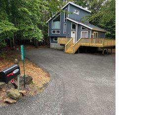 1129 Knollwood Dr, Tobyhanna, PA