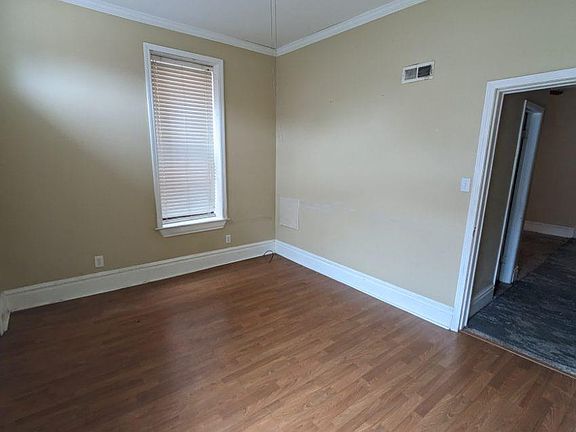 3rd image of 3151 Ohio Ave
