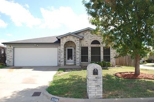 1st image of 8100 Spruce Valley Dr