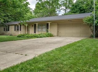 2094 Firebird Dr, Bellbrook, OH 45305