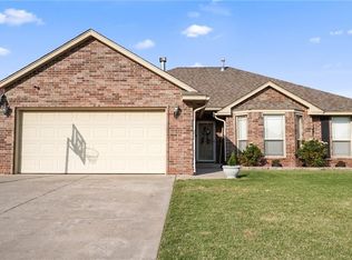 309 N Shannon Way, Mustang, OK 73064