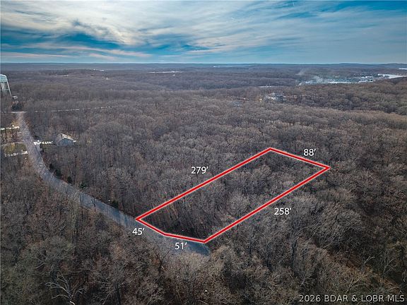 4th image of 651 Fox Run