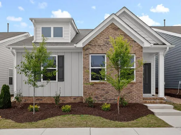 632 Sweet Iris Dr, Knightdale, NC 27545