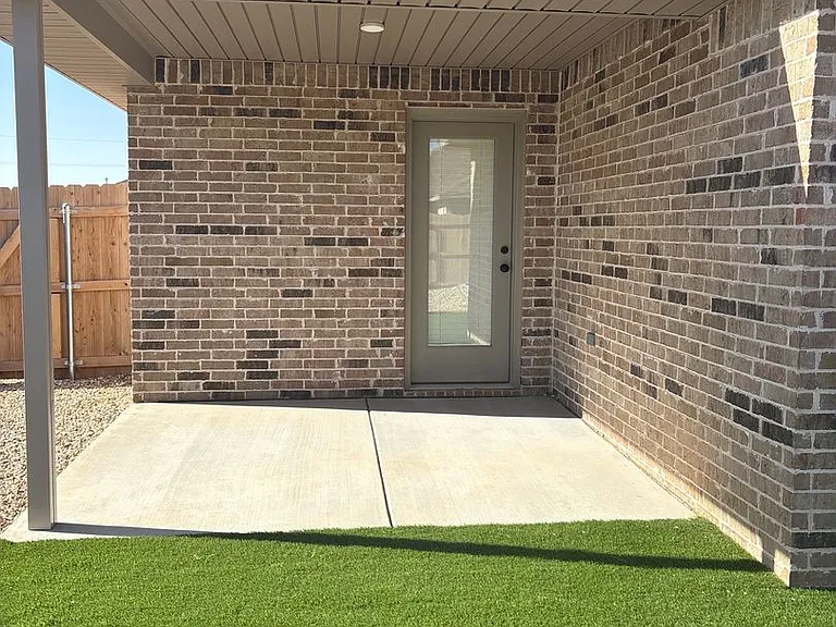 2139 Langford Ave — Photo 13