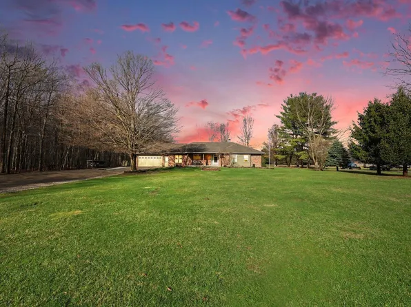 4748 Starville Rd, China, MI 48054