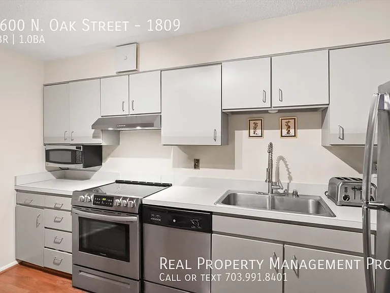 1600 N Oak St #1809 — Photo 10