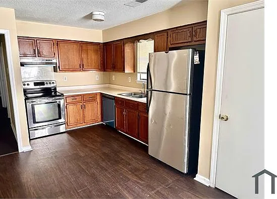 2509 Derbyshire Ave — Photo 6