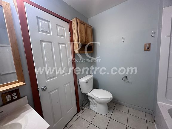 5th image of 109 N Seminary St