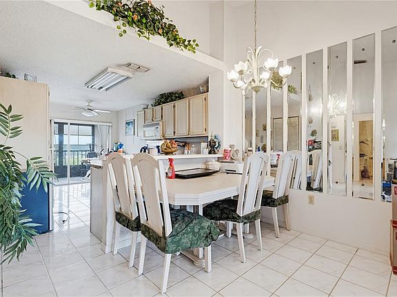 4th image of 4575 Whitton Way APT 1131