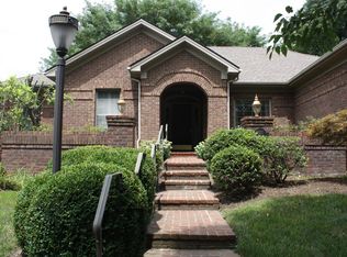 1205 Oak Knl, Lexington, KY