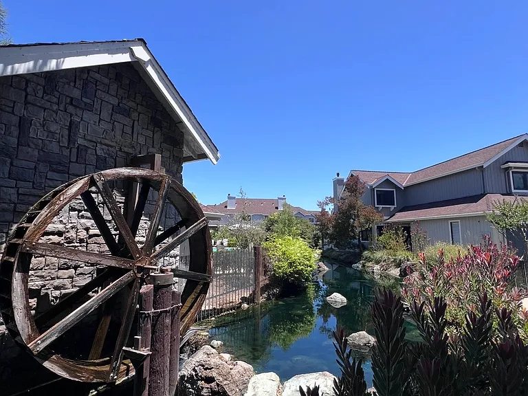 17173 Creekside Cir — Photo 11