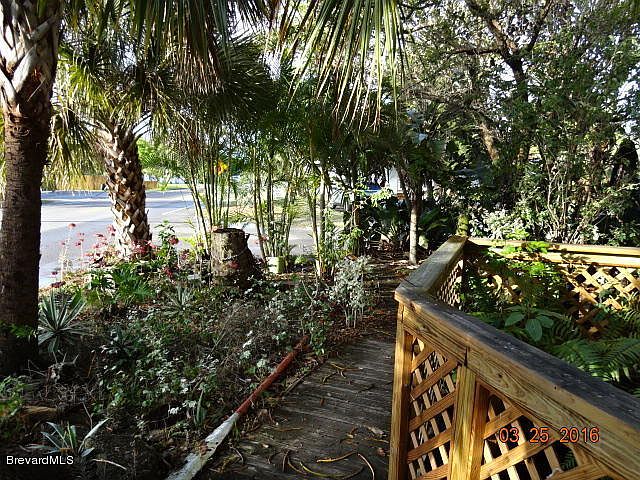 1st image of 301 Meridian Dr