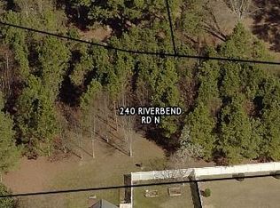 240 Riverbend Rd N, Goldsboro, NC 27530