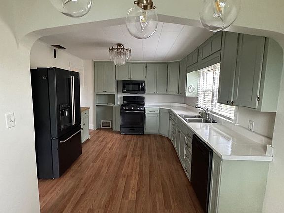 2nd image of 341 Wilson Ave #4