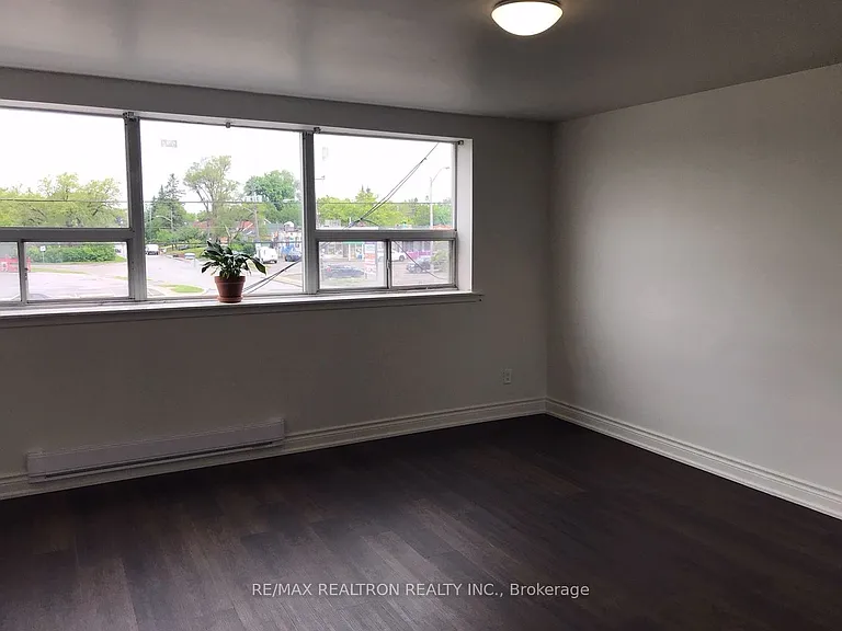 1991 Lawrence Ave E #1 — Photo 5