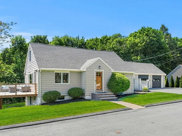 13 Curtis St, Lynn, MA 01905