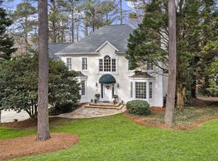 1061 Vestavia Woods Dr, Raleigh, NC 27615