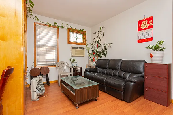 Sold by Keller Williams Realty Landmark | media 4