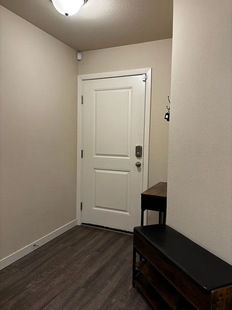 Emerald Point Townhome on Sunrise! — Photo 3